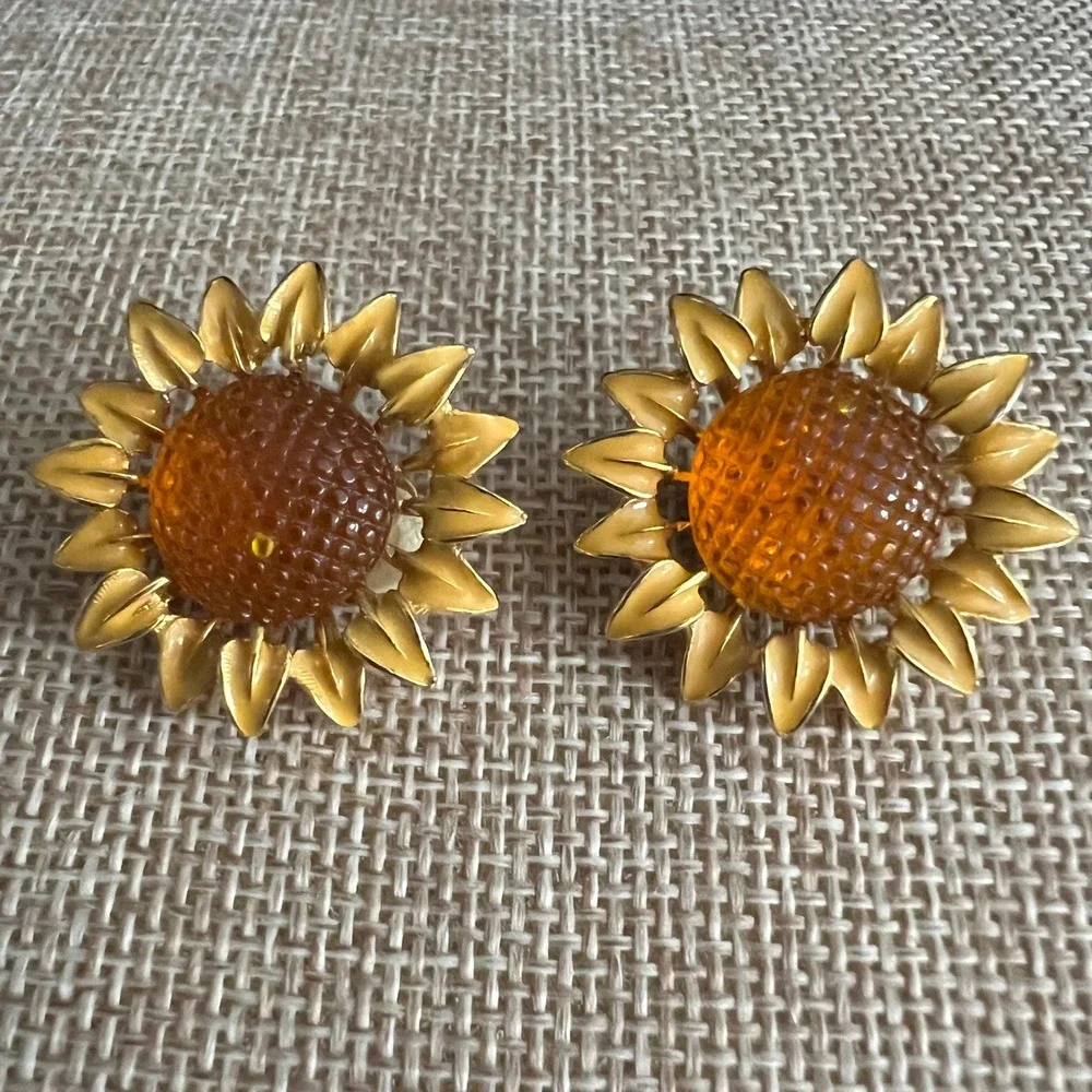 Graziano Vintage Sunflower Clip On Earrings Gold Amber Enamel 1.25